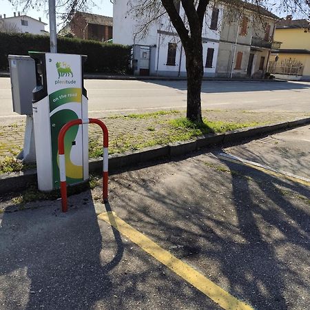 Appartamento Sofia In Zona Residenziale Strategica Wifi Gratuito Carbonara al Ticino Екстериор снимка